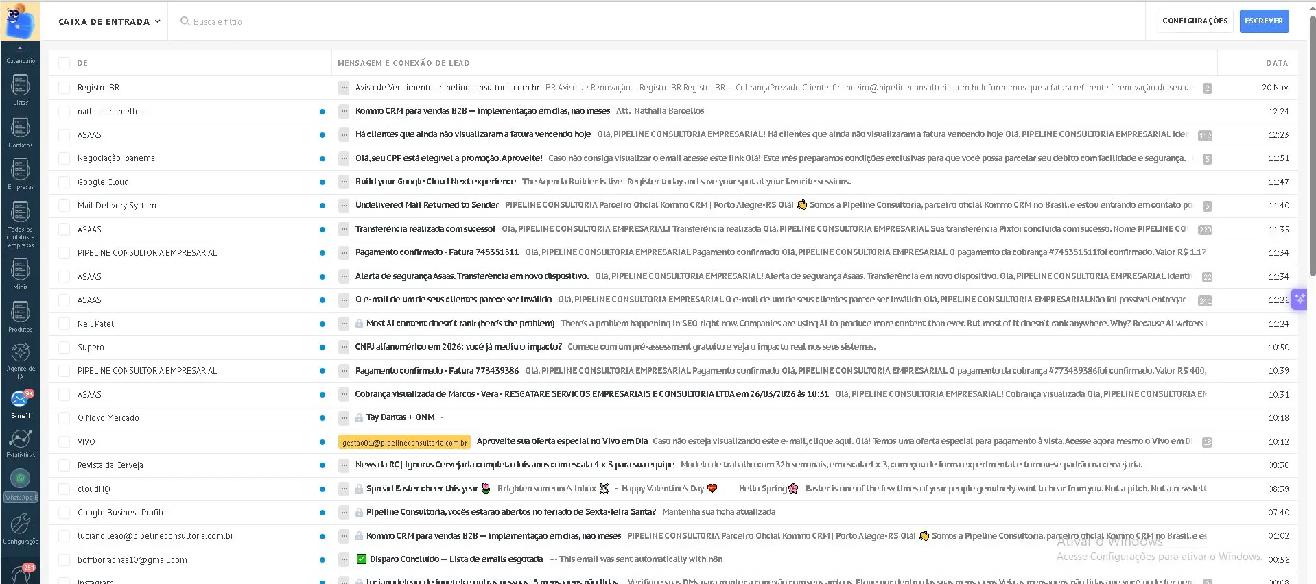 Caixa de e-mails nativa conectada ao CRM — cada conversa vinculada ao lead e ao histórico de relacionamento.